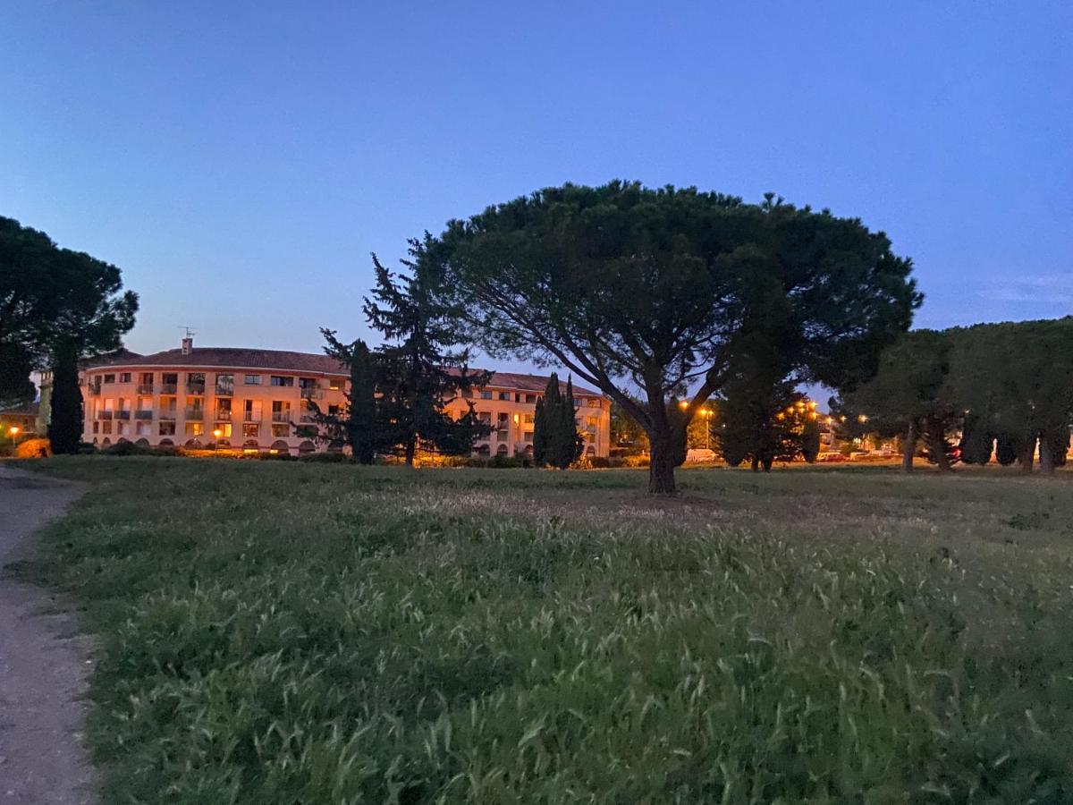 Residence Ste Croix Fréjus Екстериор снимка