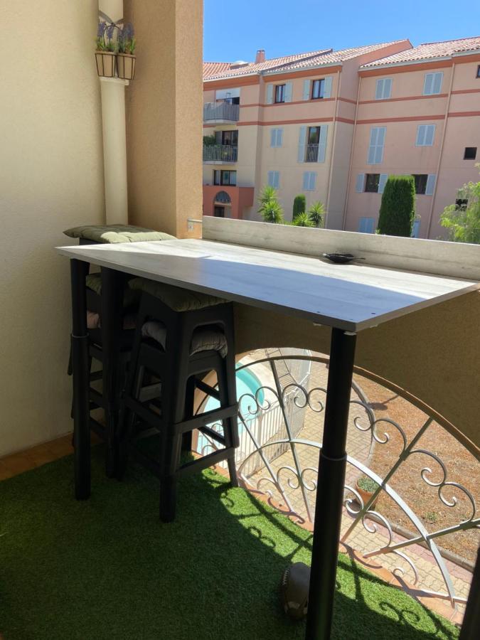 Residence Ste Croix Fréjus Екстериор снимка